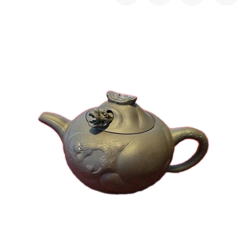 Yixing Zisha Pottery Teapot Tea Pot Moving Dragon Fish Zhu Kexin